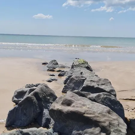 Apartment T2 Avec Loggia Vue *